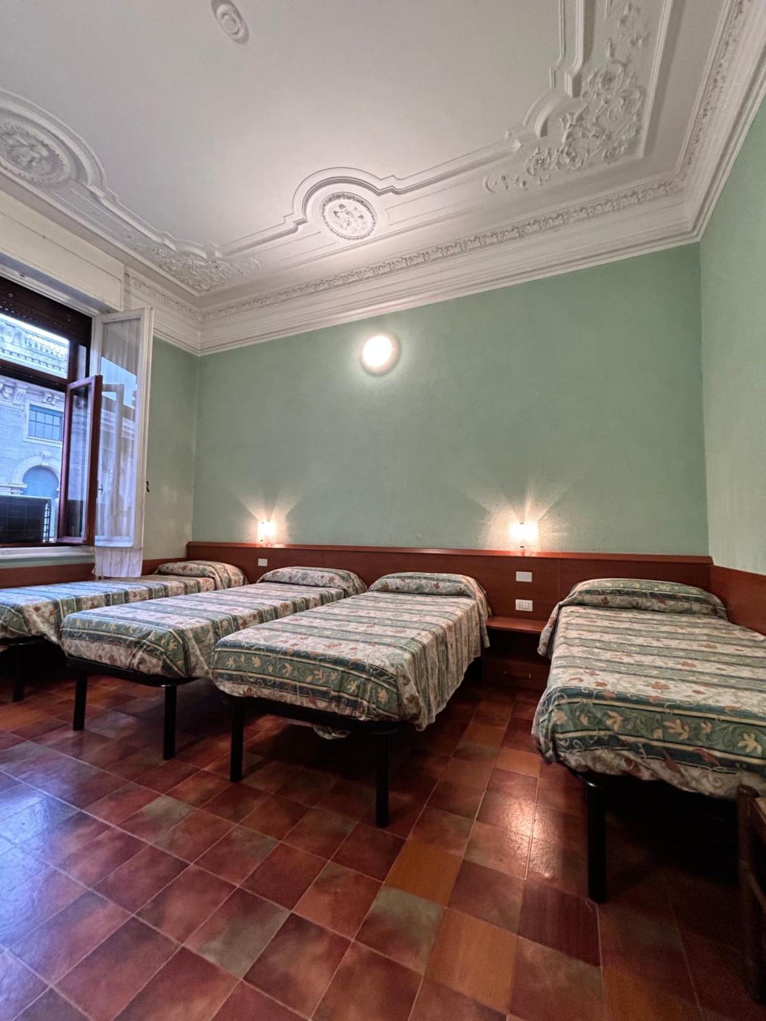 Hotel Barone Genoa Luaran gambar
