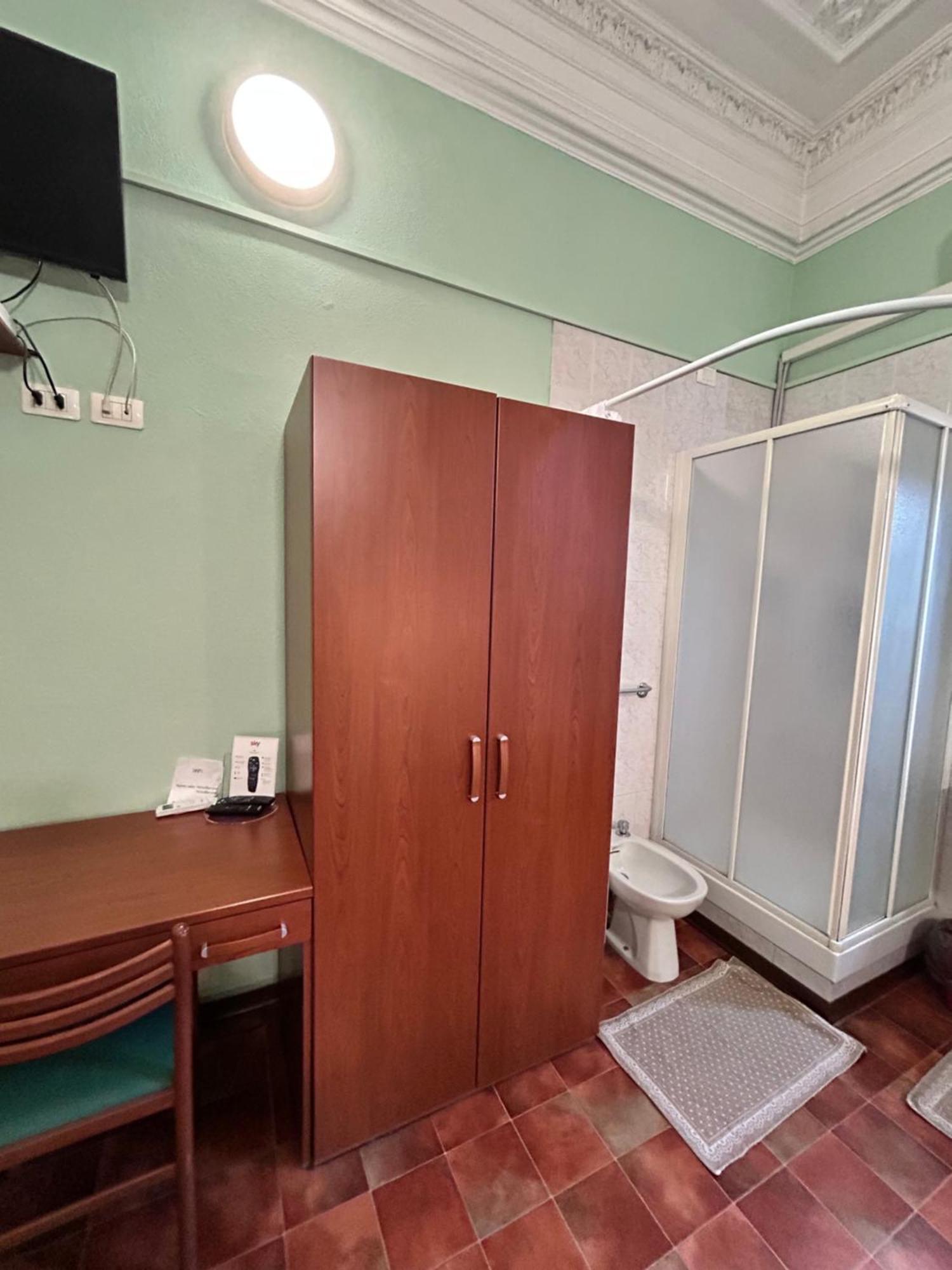 Hotel Barone Genoa Luaran gambar