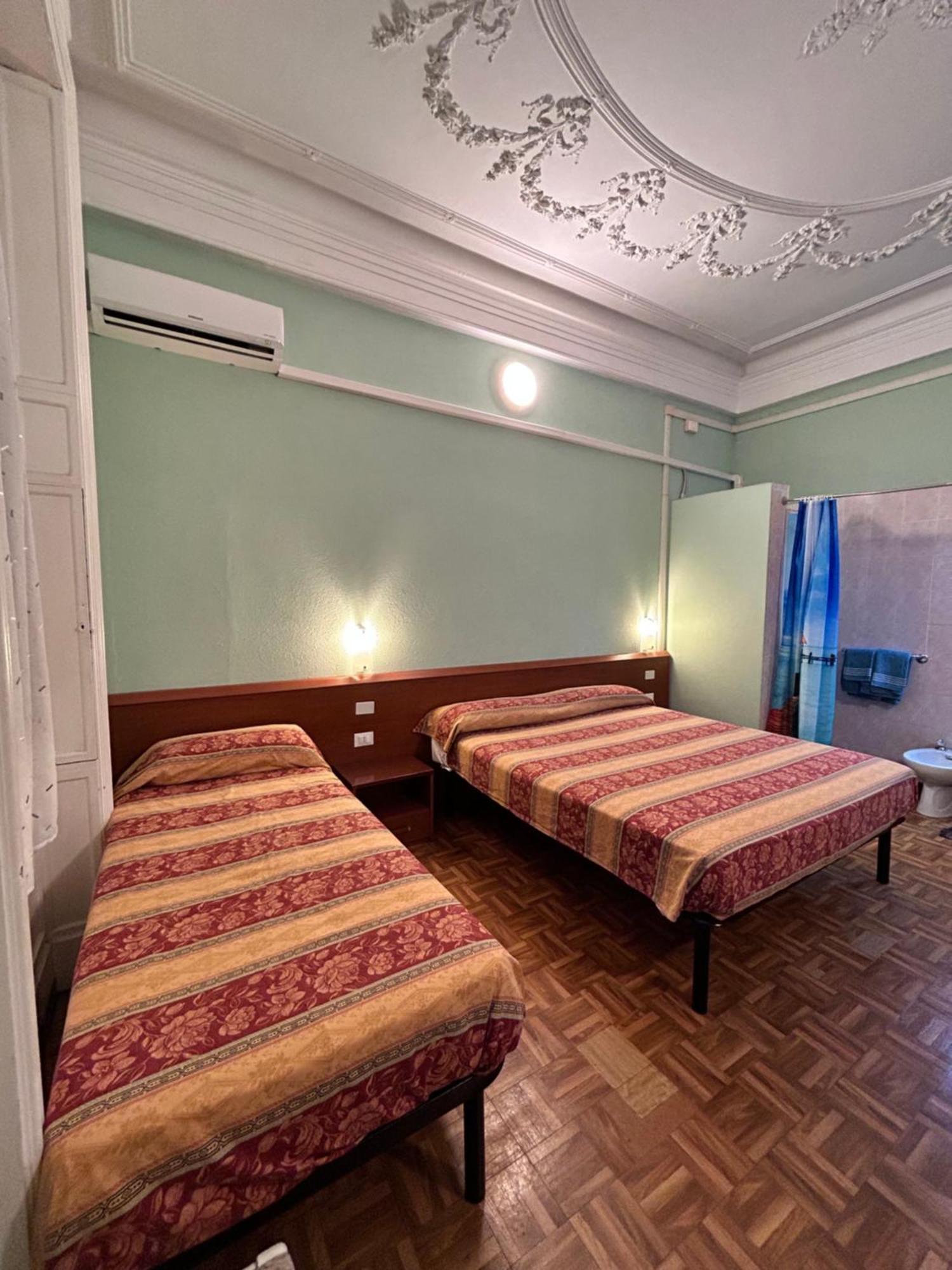 Hotel Barone Genoa Luaran gambar